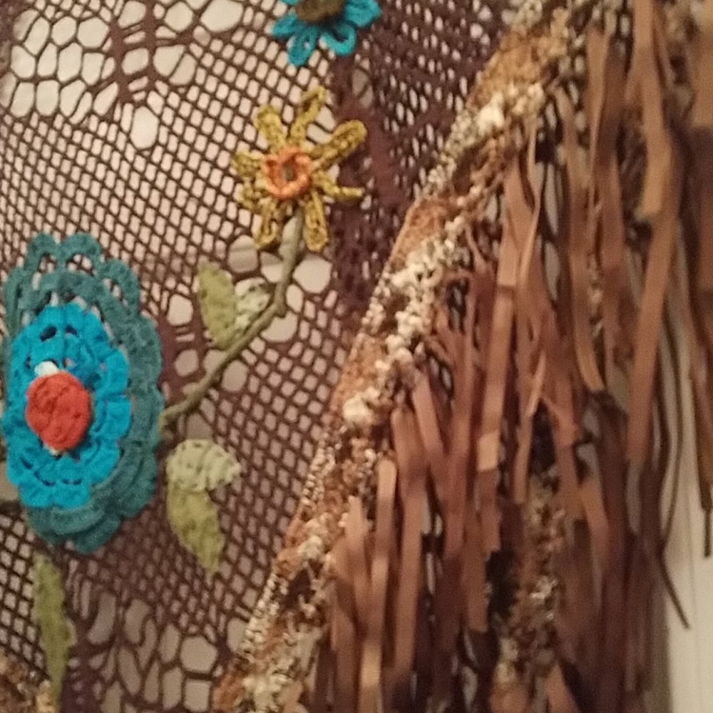 Shawl - Picture 3 of 4